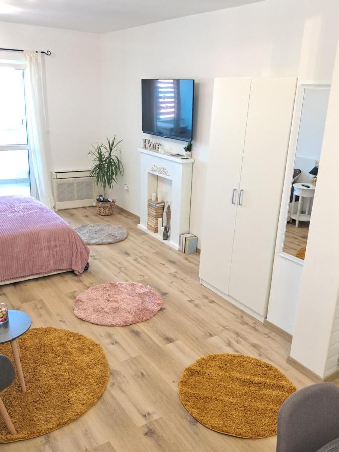 Apartman Karmen Vodice Dış mekan fotoğraf