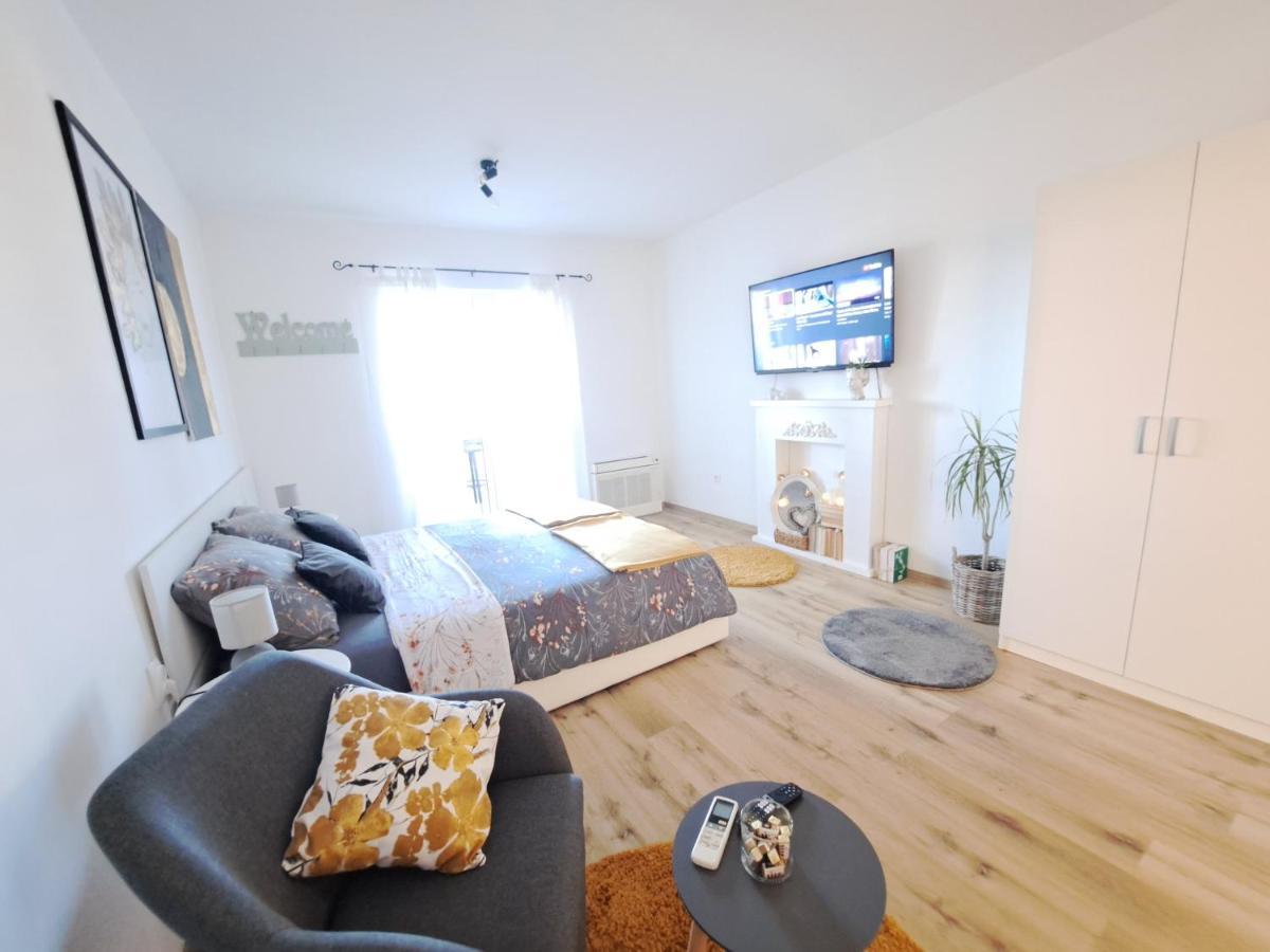 Apartman Karmen Vodice Dış mekan fotoğraf